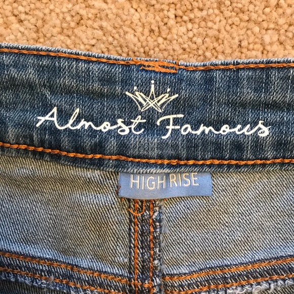 Almost Famous Distressed Denim Shorts Womens Size 7 High Rise Cut Offs - Picture 10 of 16